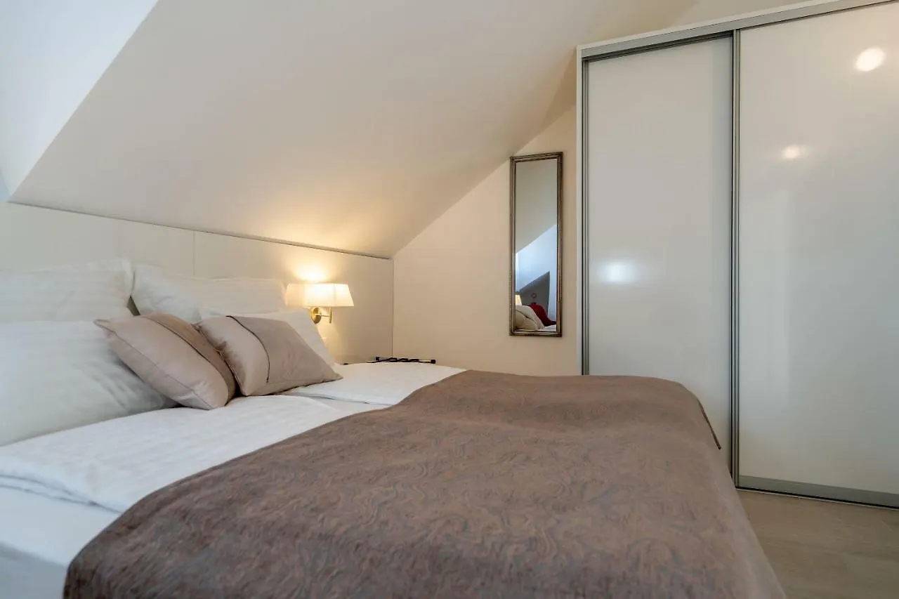 Villa Ribalto Trogir 0*,  Croatia