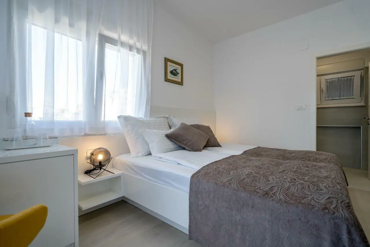 Villa Ribalto Trogir 0*,  Croatia